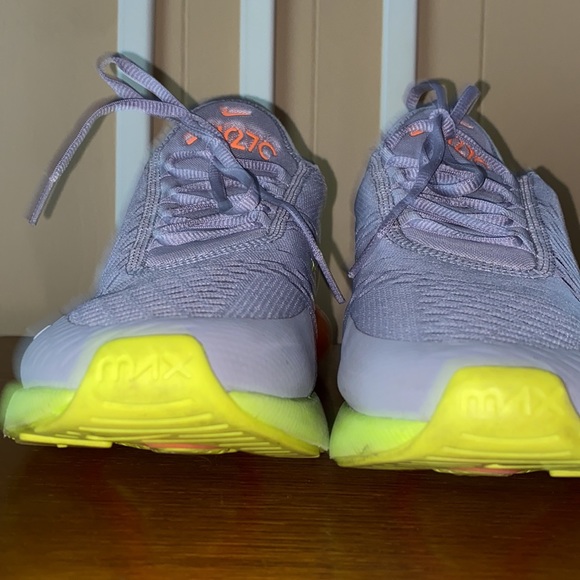 Nike 270s - Picture 7 of 9
